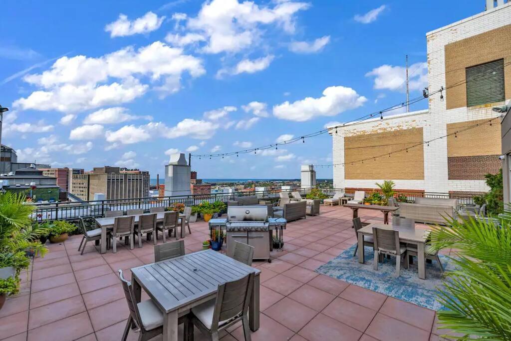 Apartmán Heart Of Dt - Pool & Steam At Playhouse Square 315 Cleveland Exteriér fotografie
